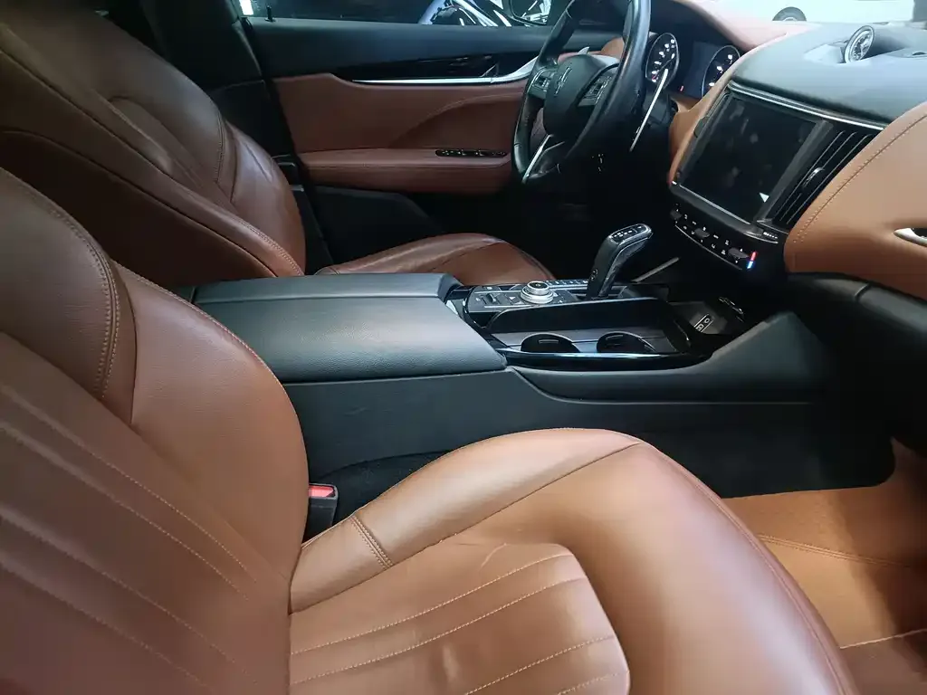 Maserati Levante 2021 из CN, фото 2