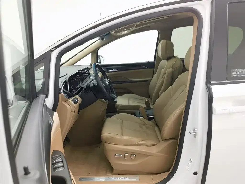 Buick GL8 2021 из CN, фото 9
