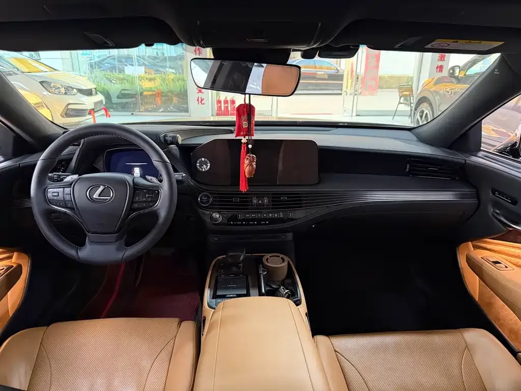 Lexus LS 2021 из CN, фото 5