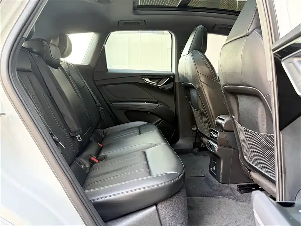 Audi Q4 e-tron 2024 из CN, фото 7