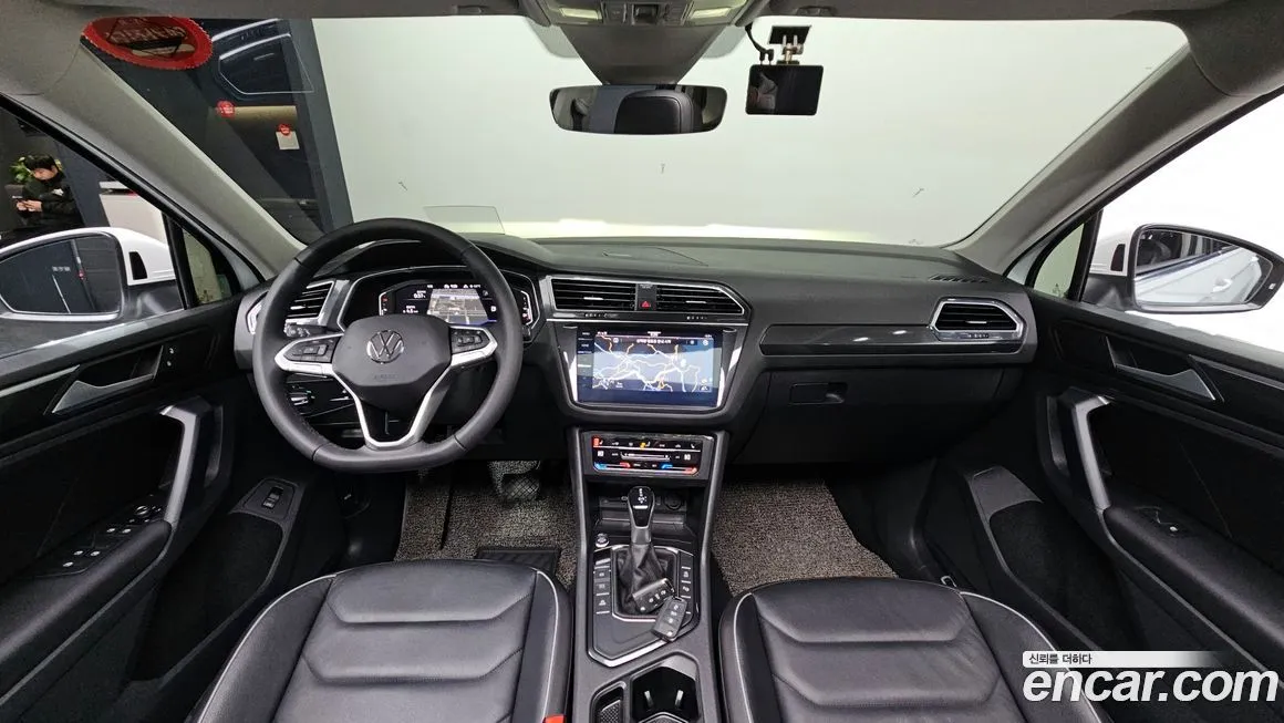 Volkswagen Tiguan — фото 5