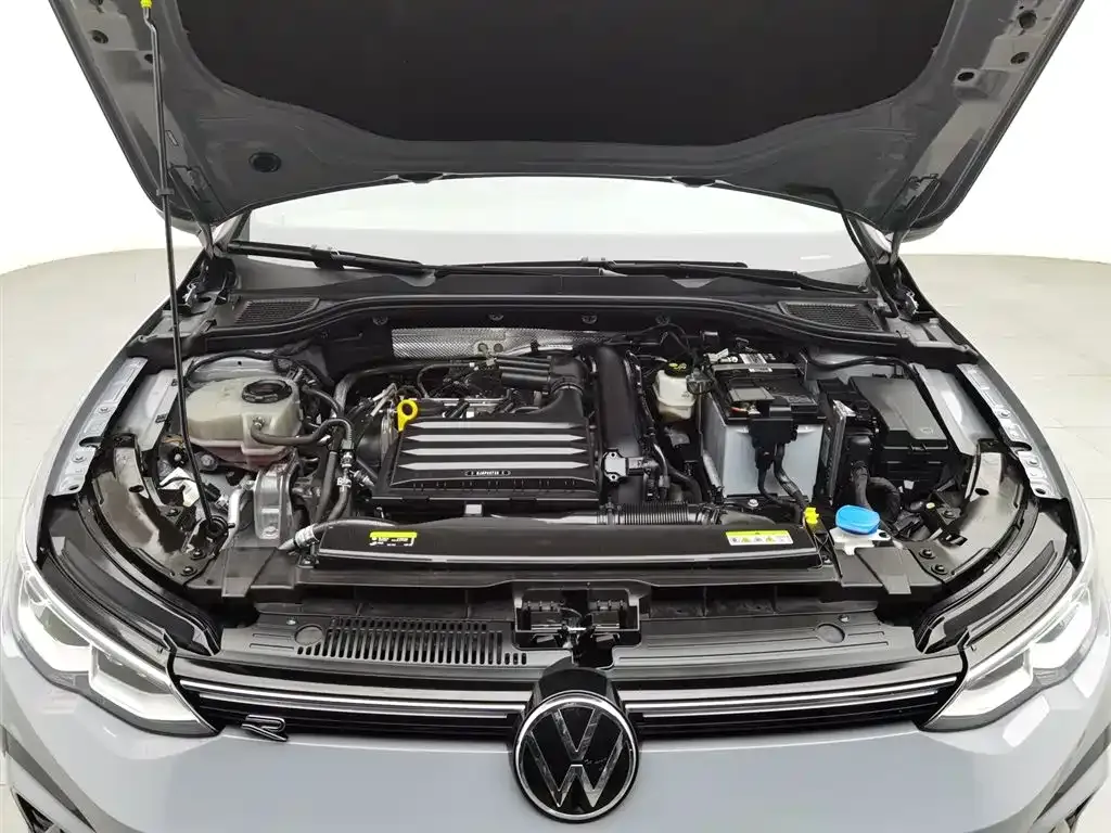 Volkswagen Golf 2022 из CN, фото 8