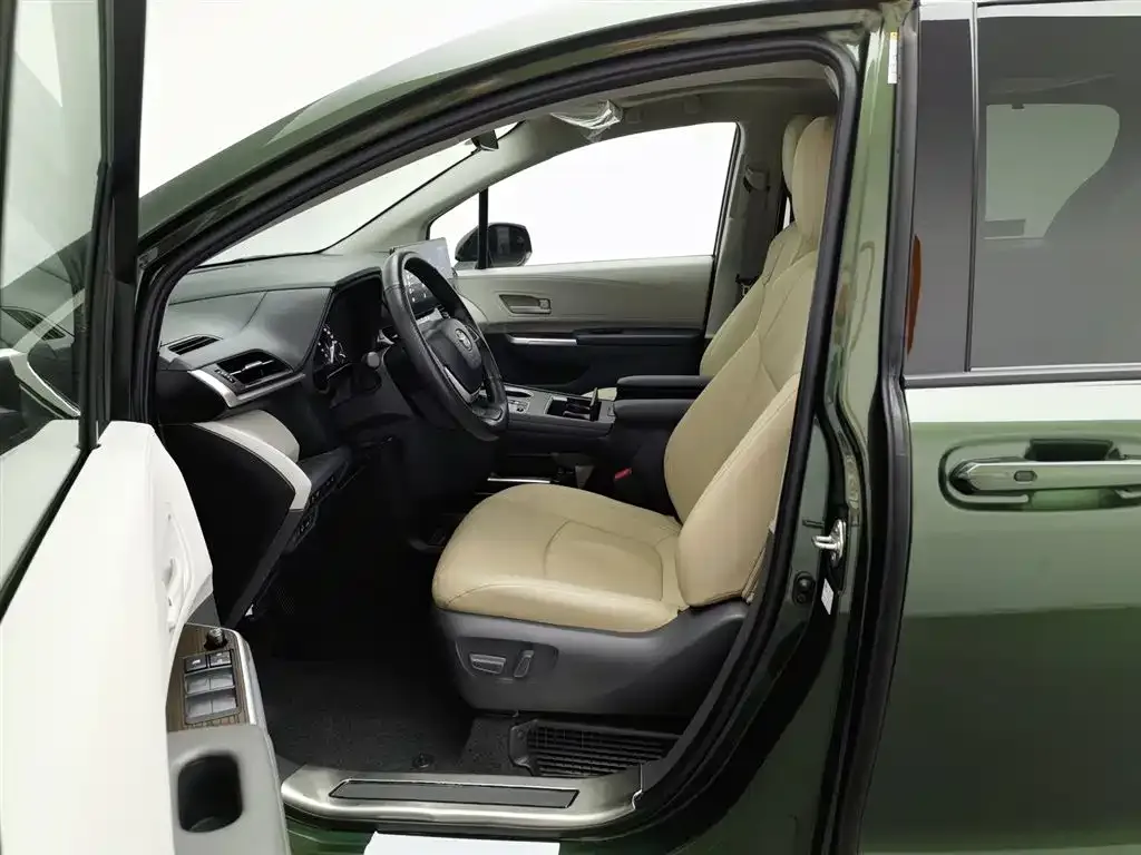 Toyota Sienna 2022 из CN, фото 8