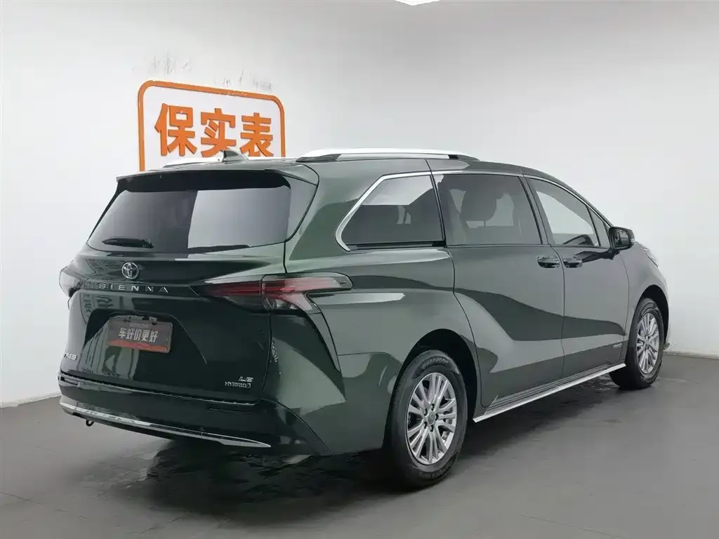 Toyota Sienna 2022 из CN, фото 2