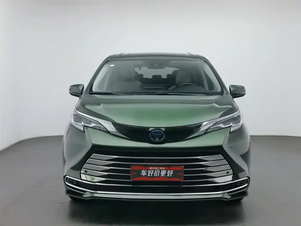Toyota Sienna 2022 из CN, фото 5