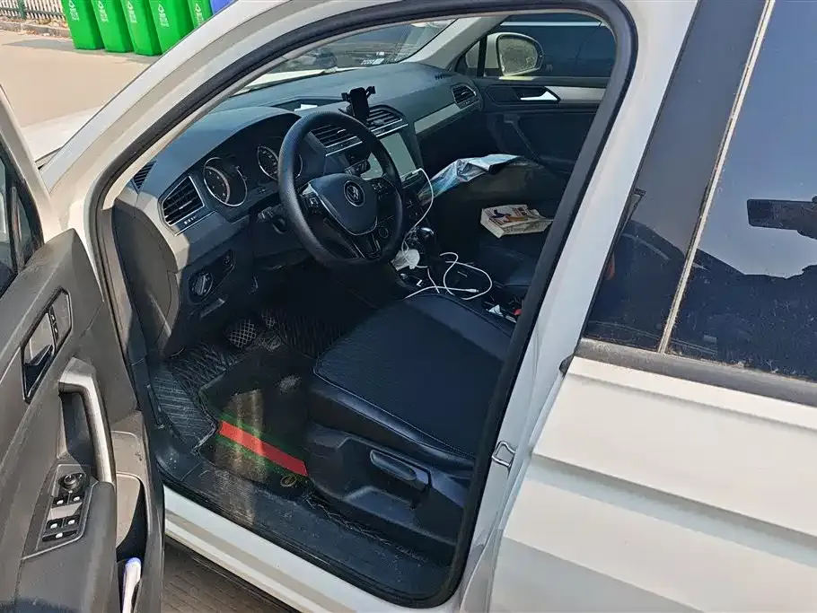 Volkswagen Tiguan L 2021 из CN, фото 3