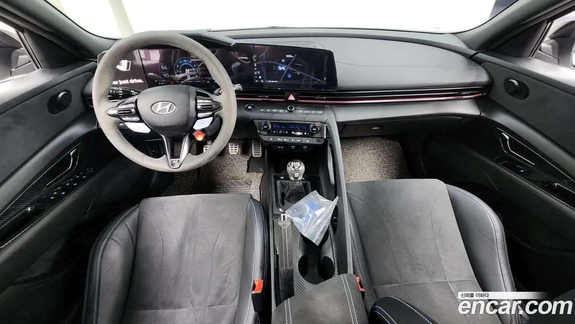Hyundai AVANTE — фото 6