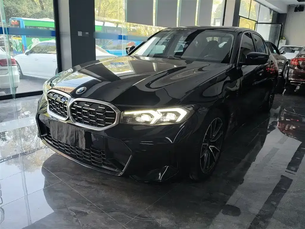 BMW 3 Series 2023 из CN, фото 10
