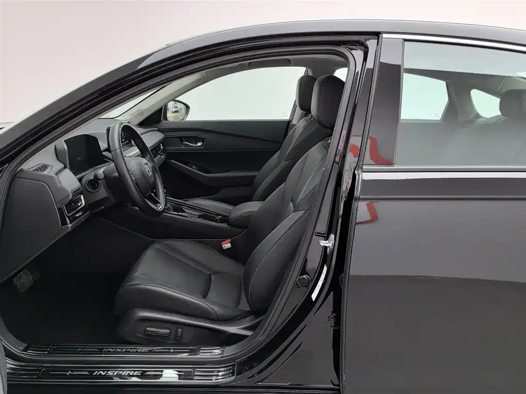 Honda Inspire 2024 из CN, фото 5