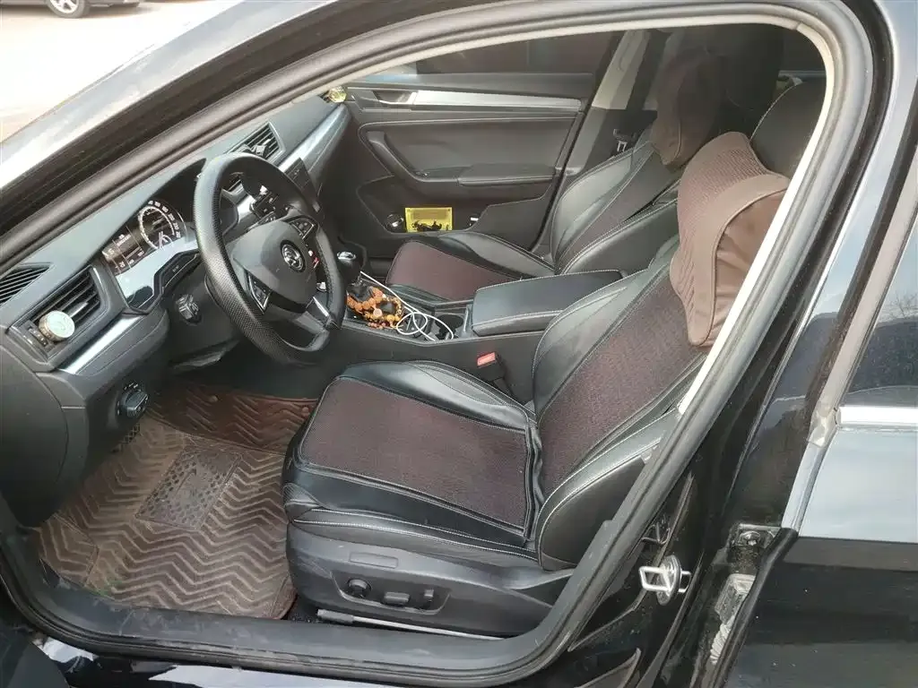 Skoda Superb 2021 из CN, фото 5