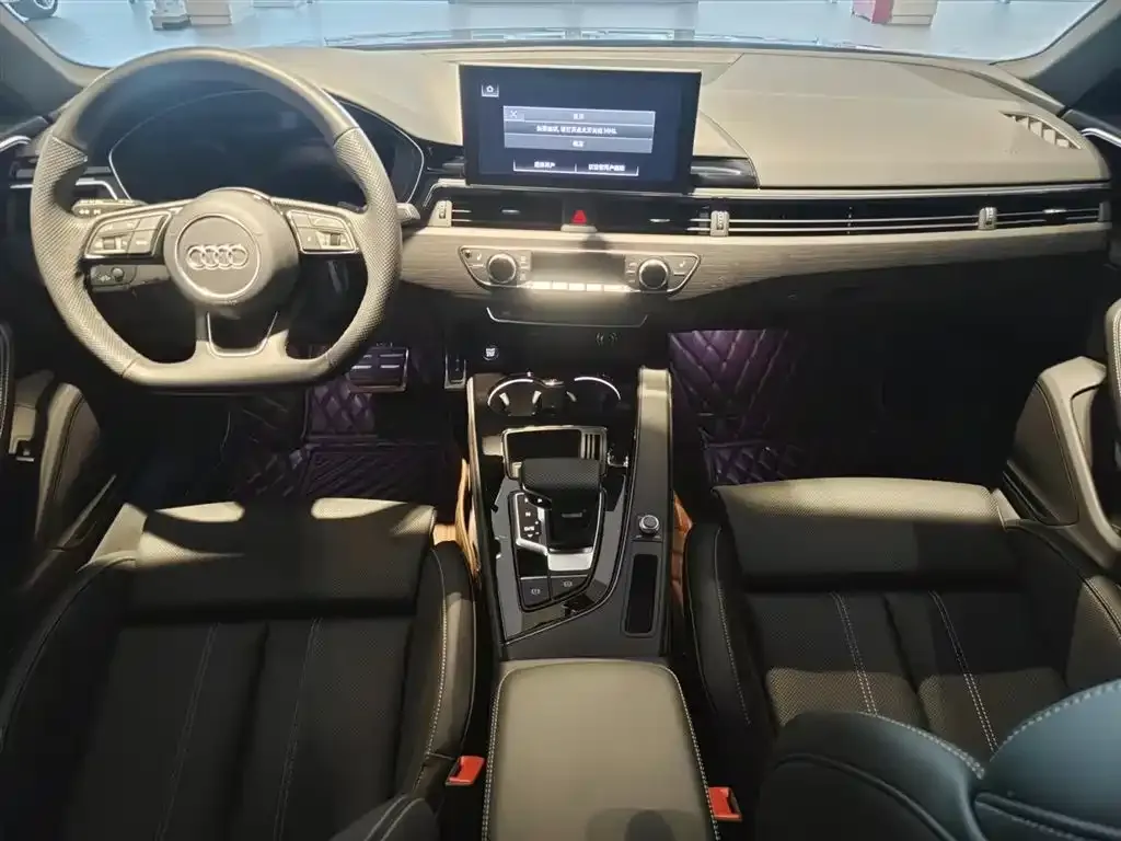 Audi A4L 2024 из CN, фото 7