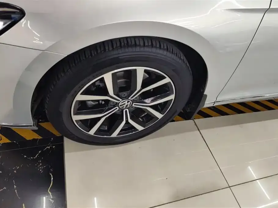 Volkswagen Magotan 2021 из CN, фото 3