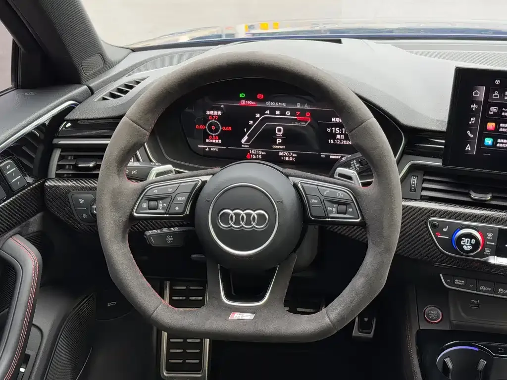 Audi RS 4 2022 из CN, фото 9