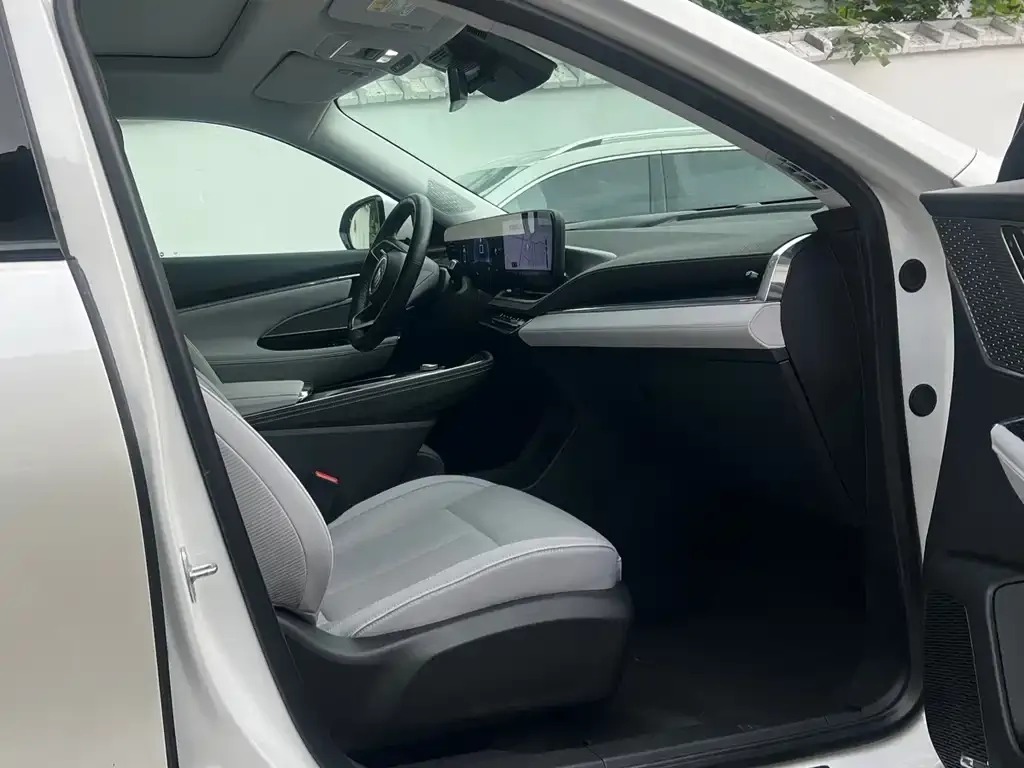Buick E5 2023 из CN, фото 4