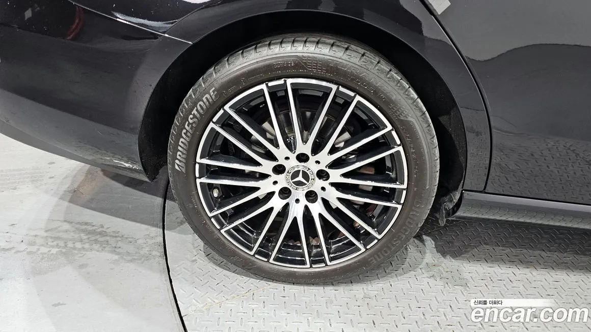 Mercedes-Benz C-Class 2023 из KR, фото 7