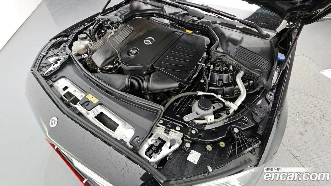 Mercedes-Benz C-Class 2023 из KR, фото 10