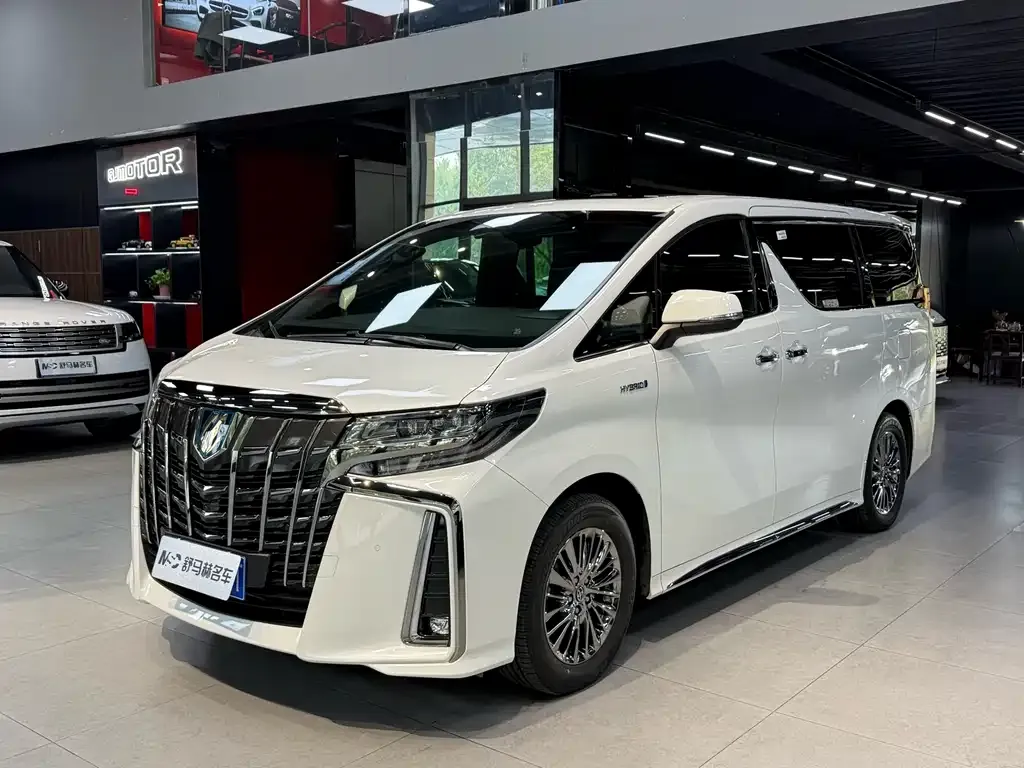 Toyota Alphard 2023 из CN, фото 1