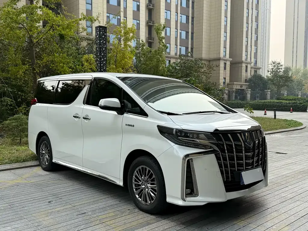 Toyota Alphard 2023 из CN, фото 10
