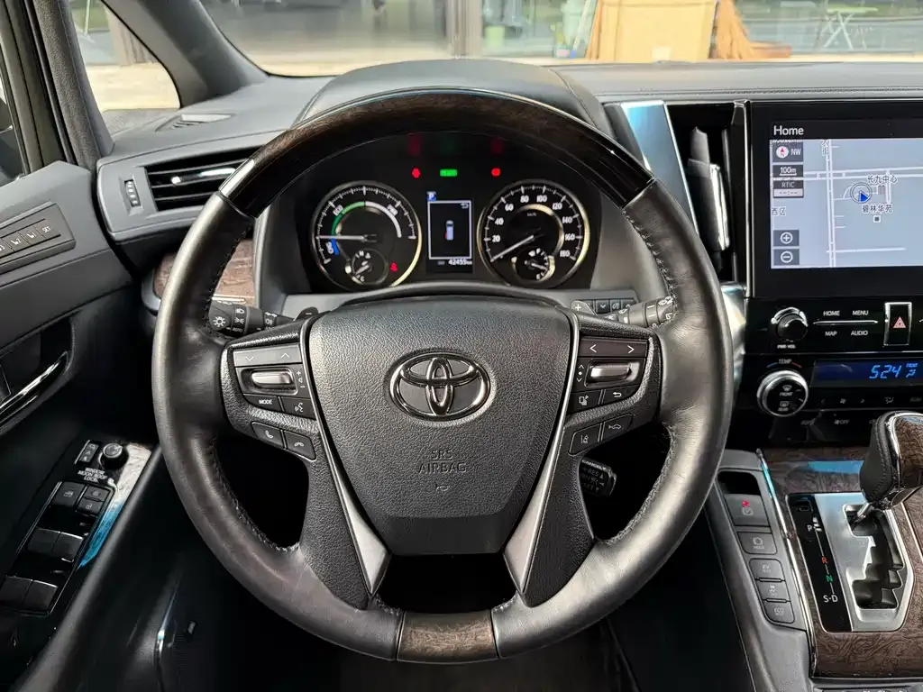 Toyota Alphard 2023 из CN, фото 5