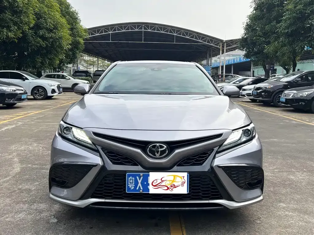 Toyota Camry 2023 из CN, фото 7
