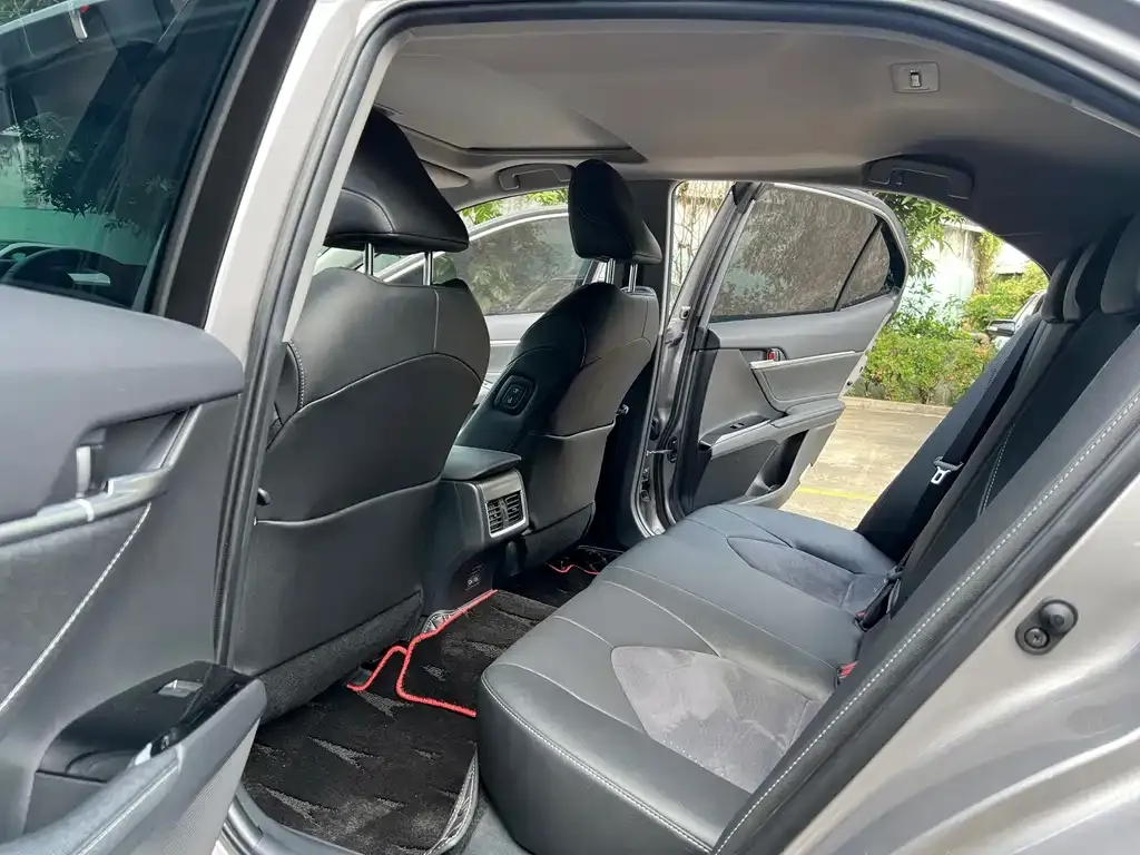 Toyota Camry 2023 из CN, фото 3