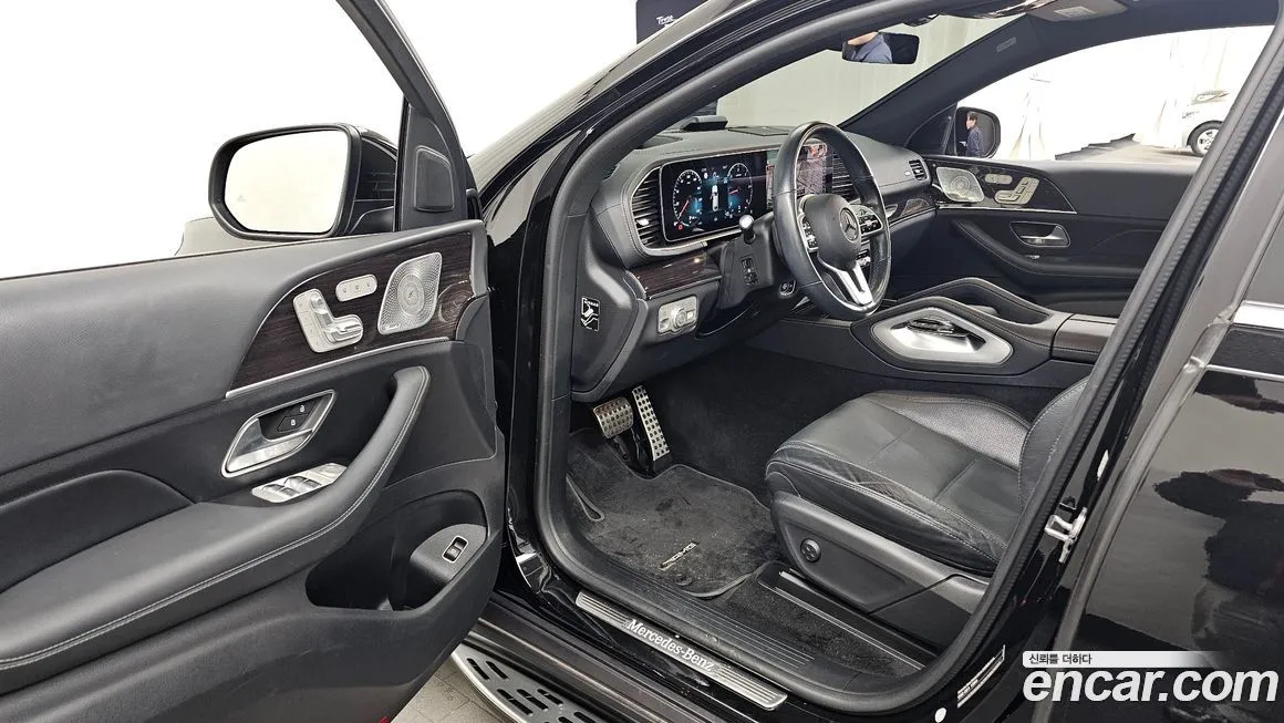 Mercedes-Benz GLE-Class — фото 10