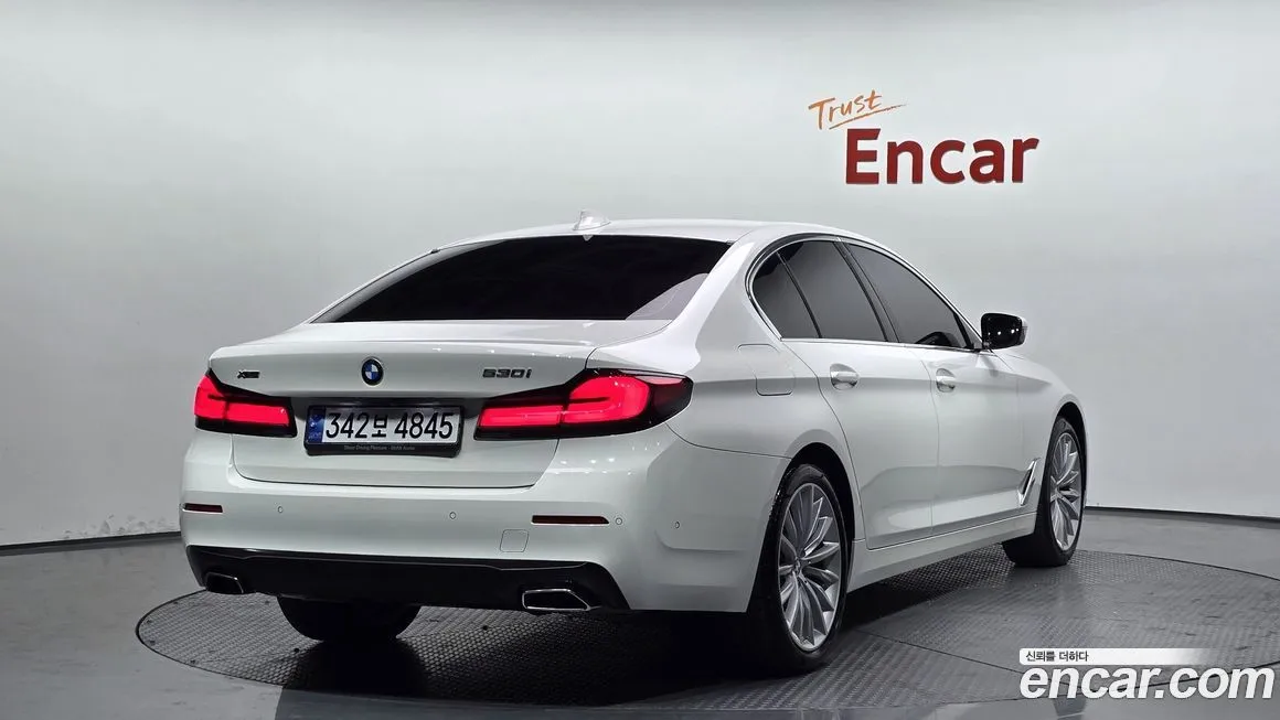 BMW 5-Series 2023 из KR, фото 5