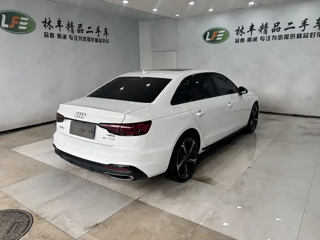 Audi A4L 2025 из CN, фото 7