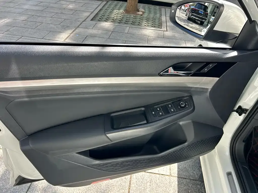Volkswagen Bora 2021 из CN, фото 3