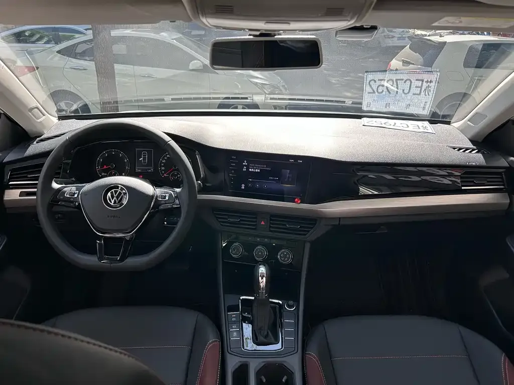Volkswagen Bora 2021 из CN, фото 5
