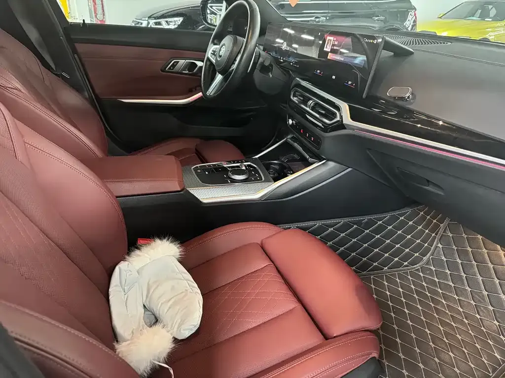 BMW 3 Series 2023 из CN, фото 4