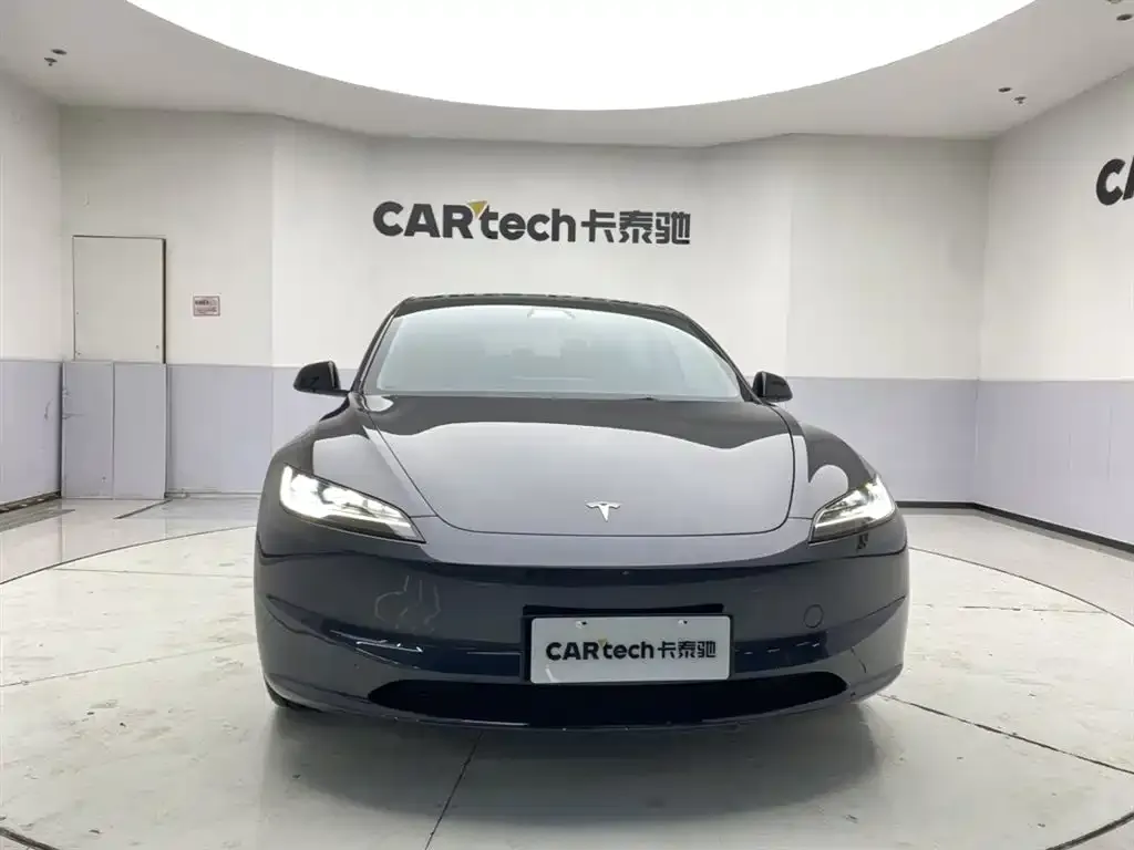 Tesla Model 3 — фото 6