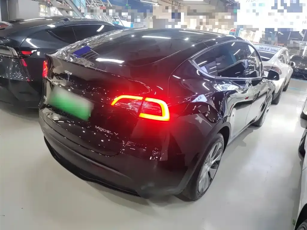 Tesla Model Y 2023 из CN, фото 6