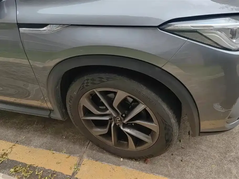 Infiniti QX50 2023 из CN, фото 4