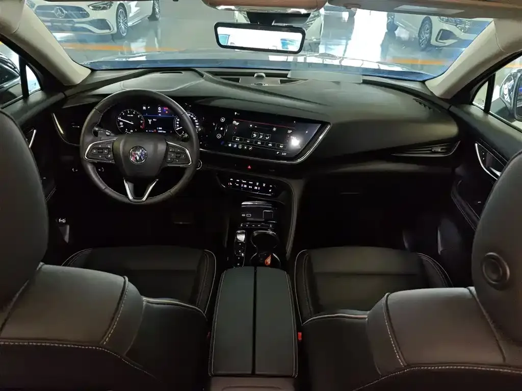 Buick Envision Plus — фото 6