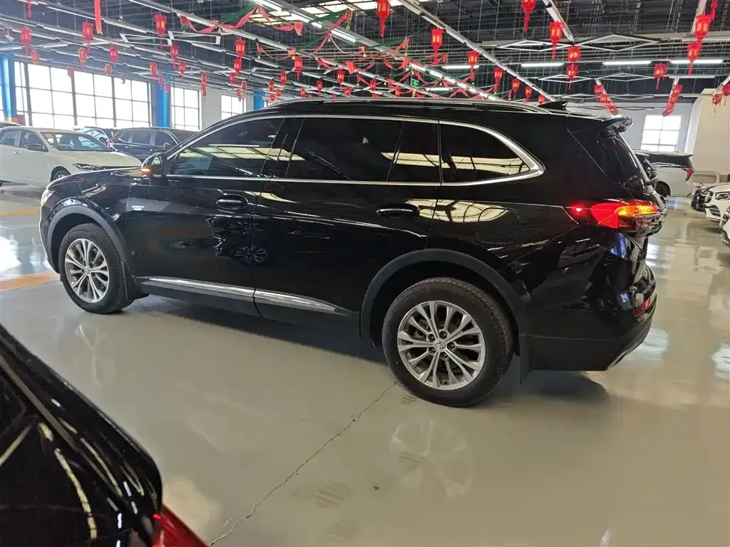 Buick Envision Plus — фото 10