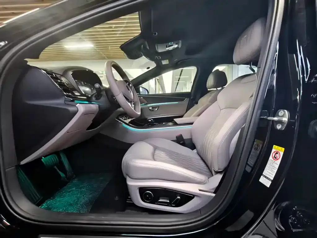 BYD Han 2025 из CN, фото 4