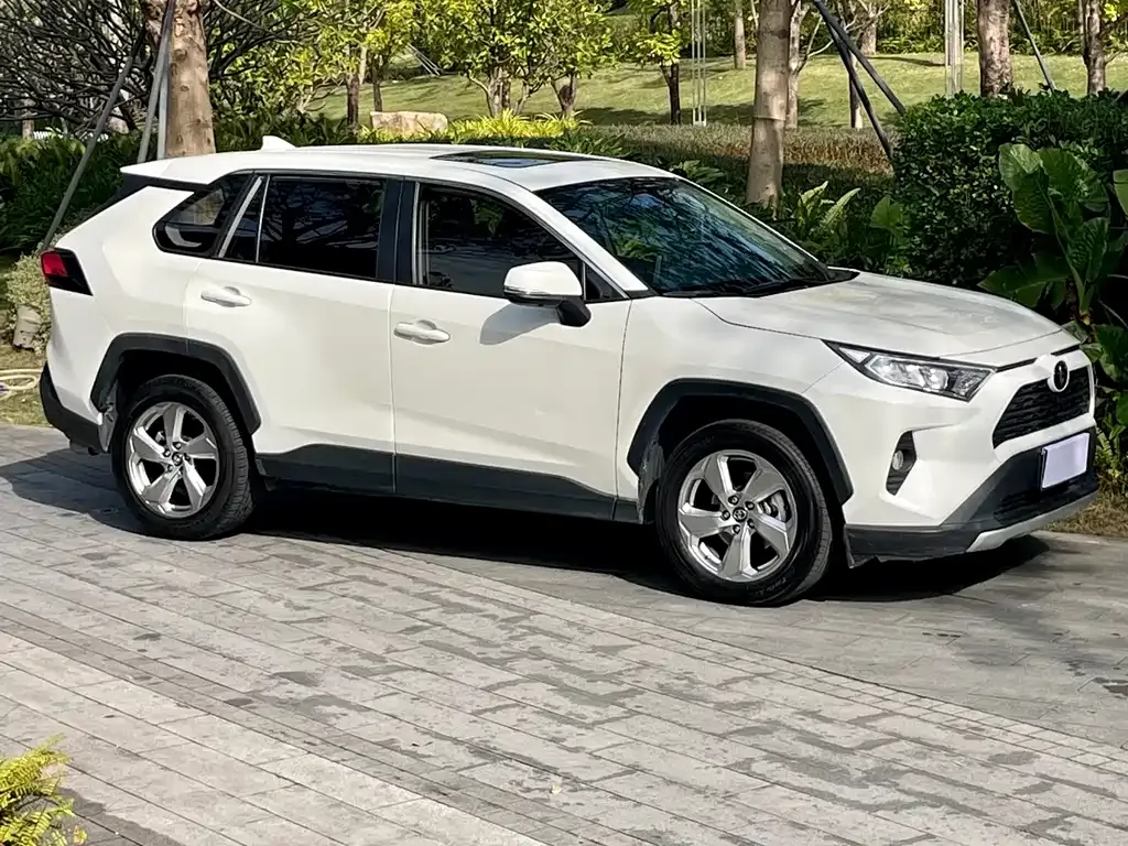 Toyota RAV4 2021 из CN, фото 10