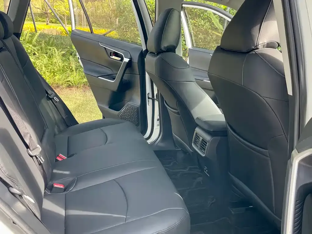 Toyota RAV4 2021 из CN, фото 6