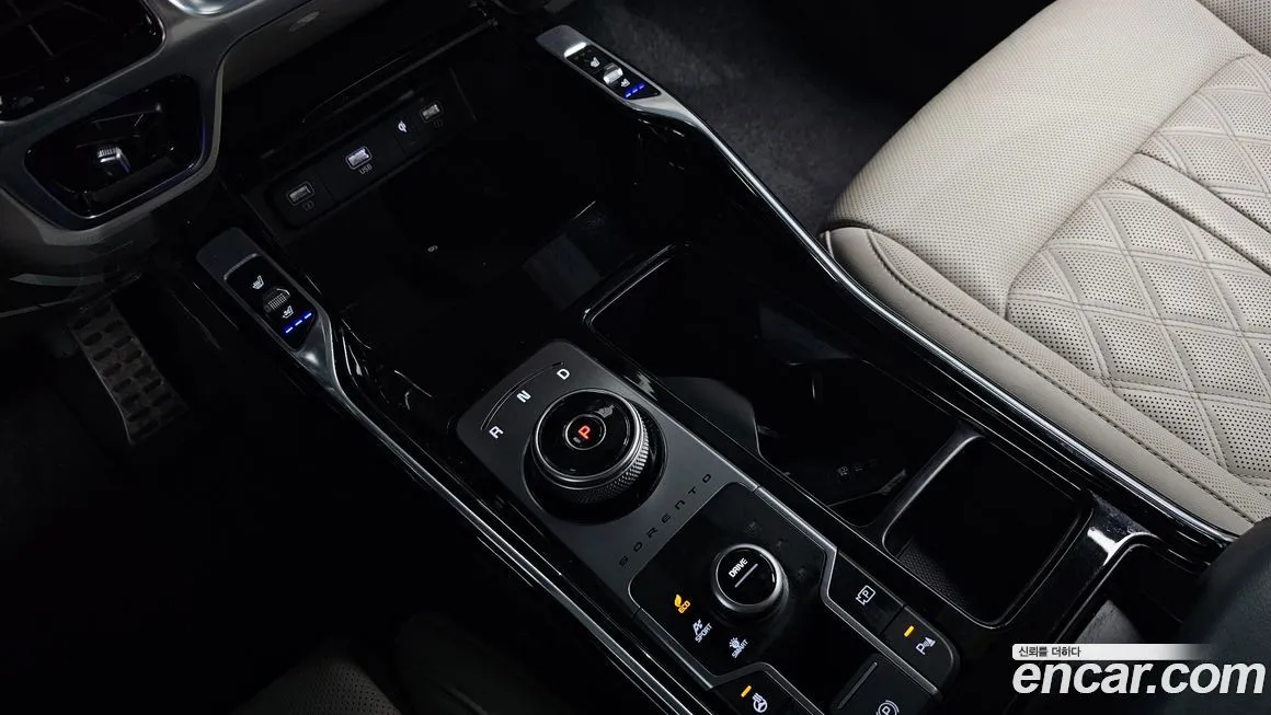 Kia Sorento — фото 10