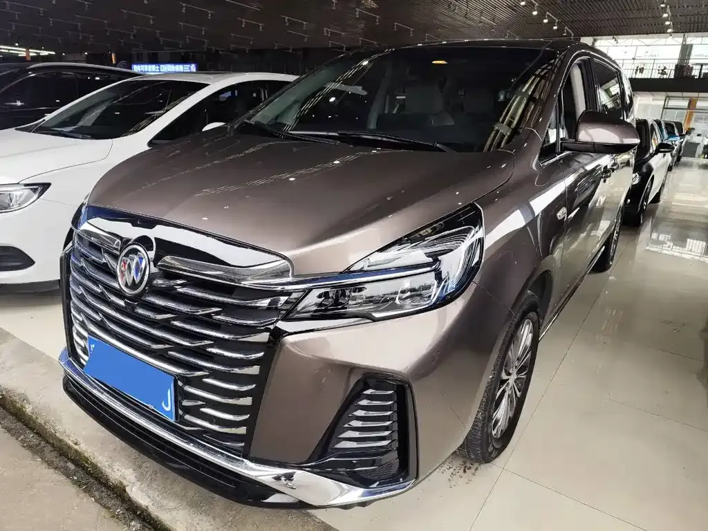 Buick GL8 2023 из CN, фото 1