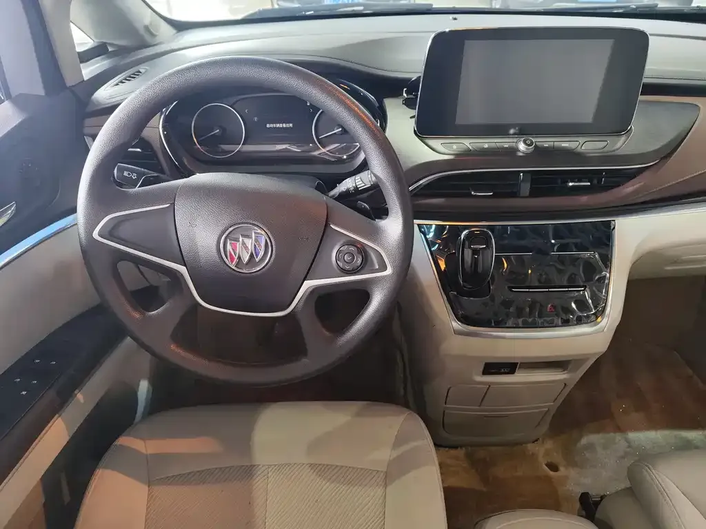 Buick GL8 2023 из CN, фото 2