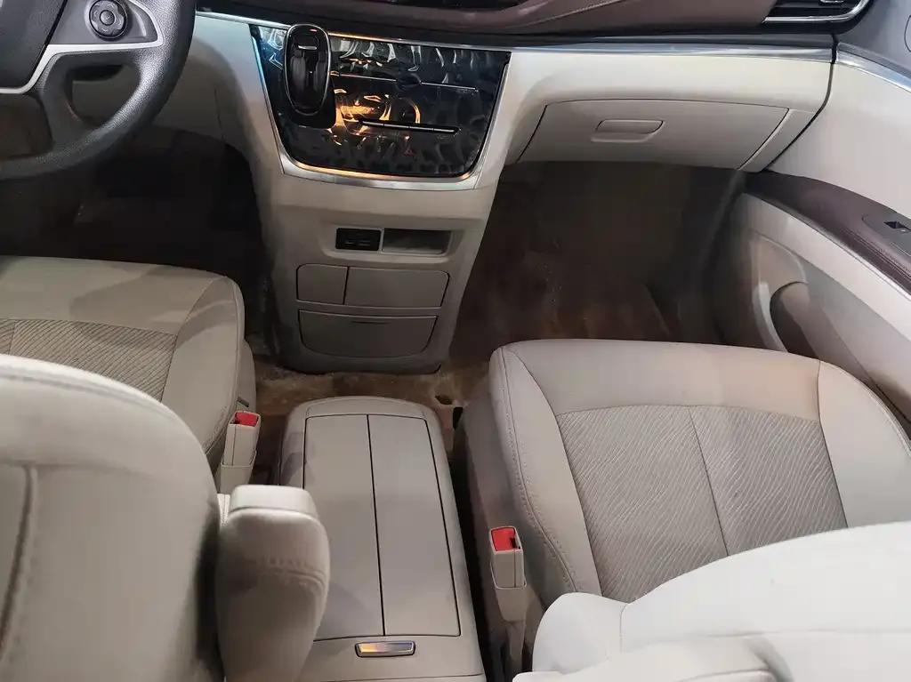 Buick GL8 2023 из CN, фото 3