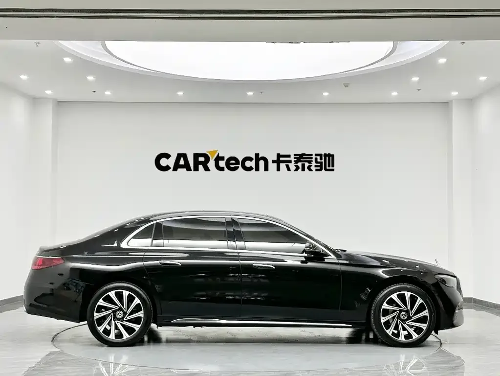 Mercedes-Benz E-Class 2024 из CN, фото 2