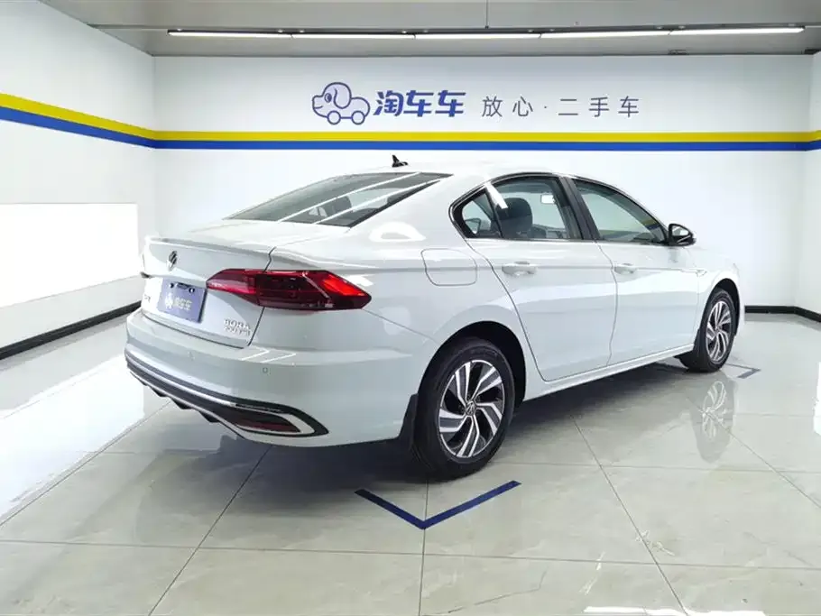 Volkswagen Bora 2024 из CN, фото 2