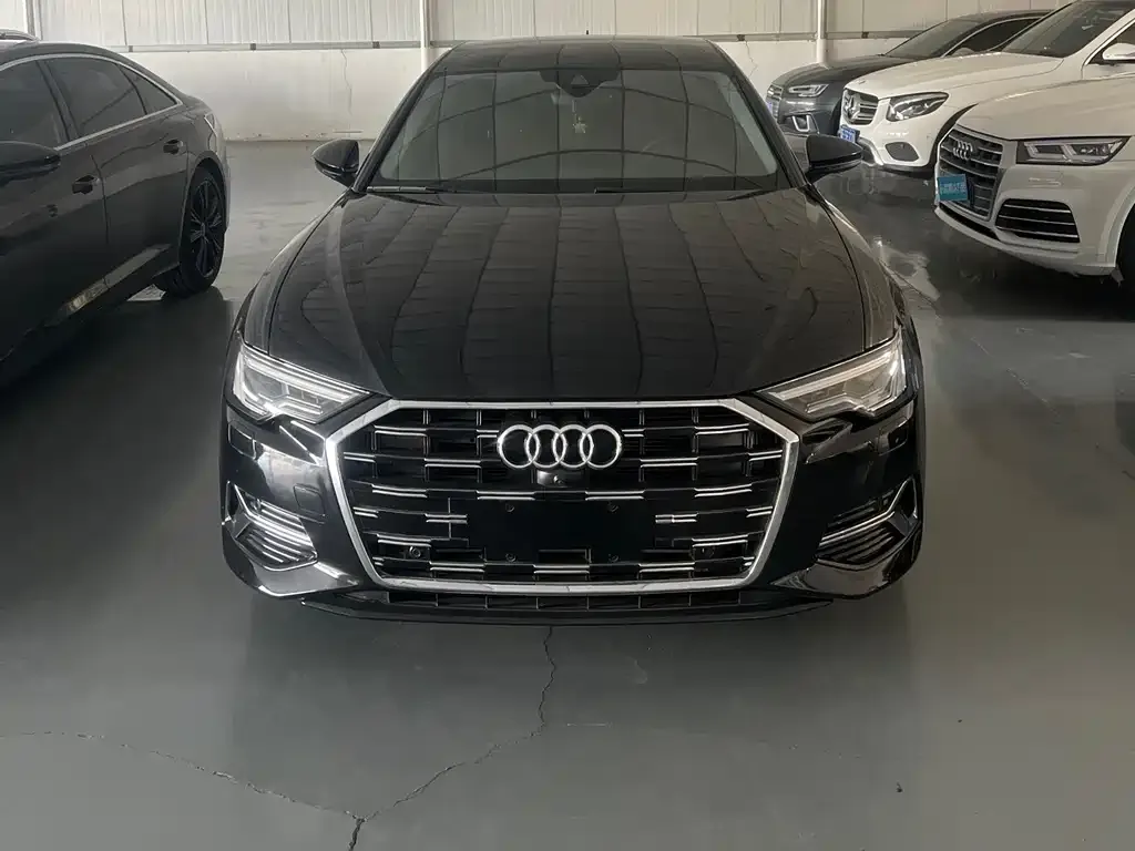 Audi A6L 2023 из CN, фото 10