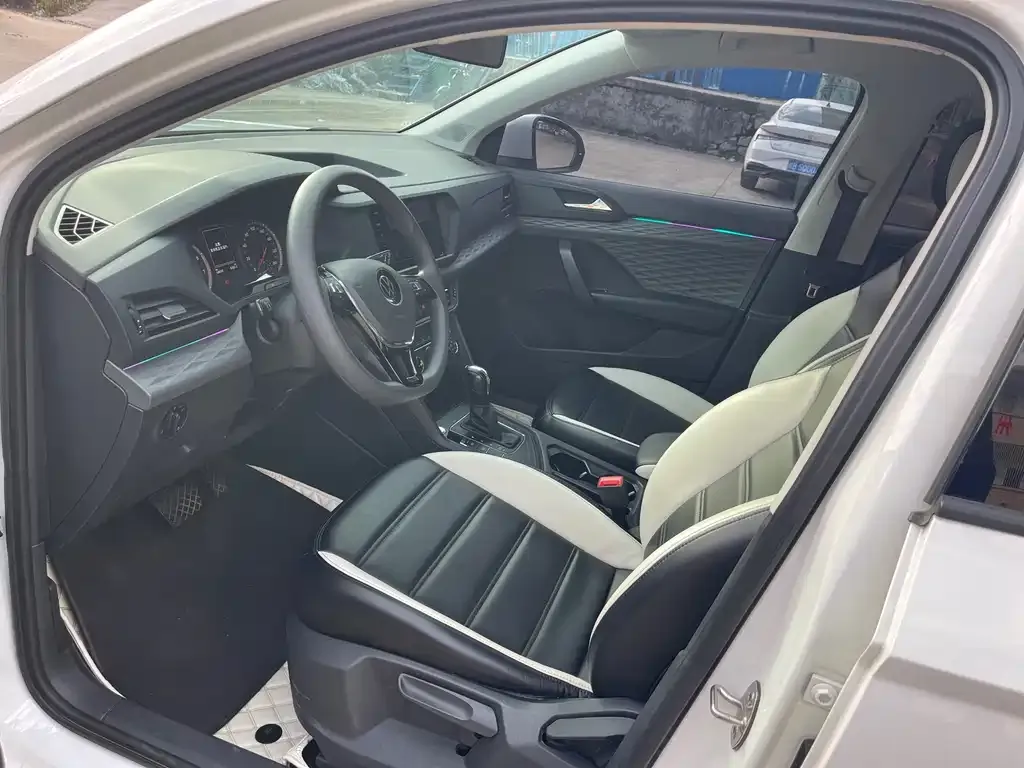 Volkswagen Tharu 2021 из CN, фото 9