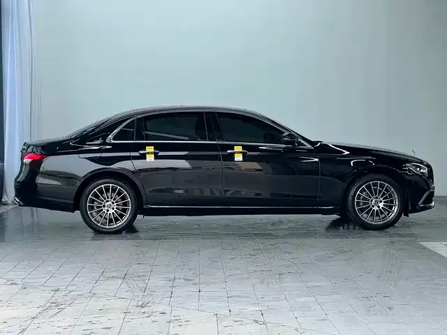 Mercedes-Benz E-Class 2022 из CN, фото 3