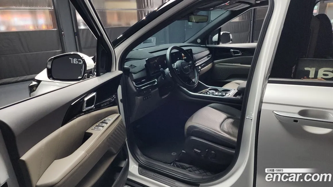 Kia Carnival — фото 10