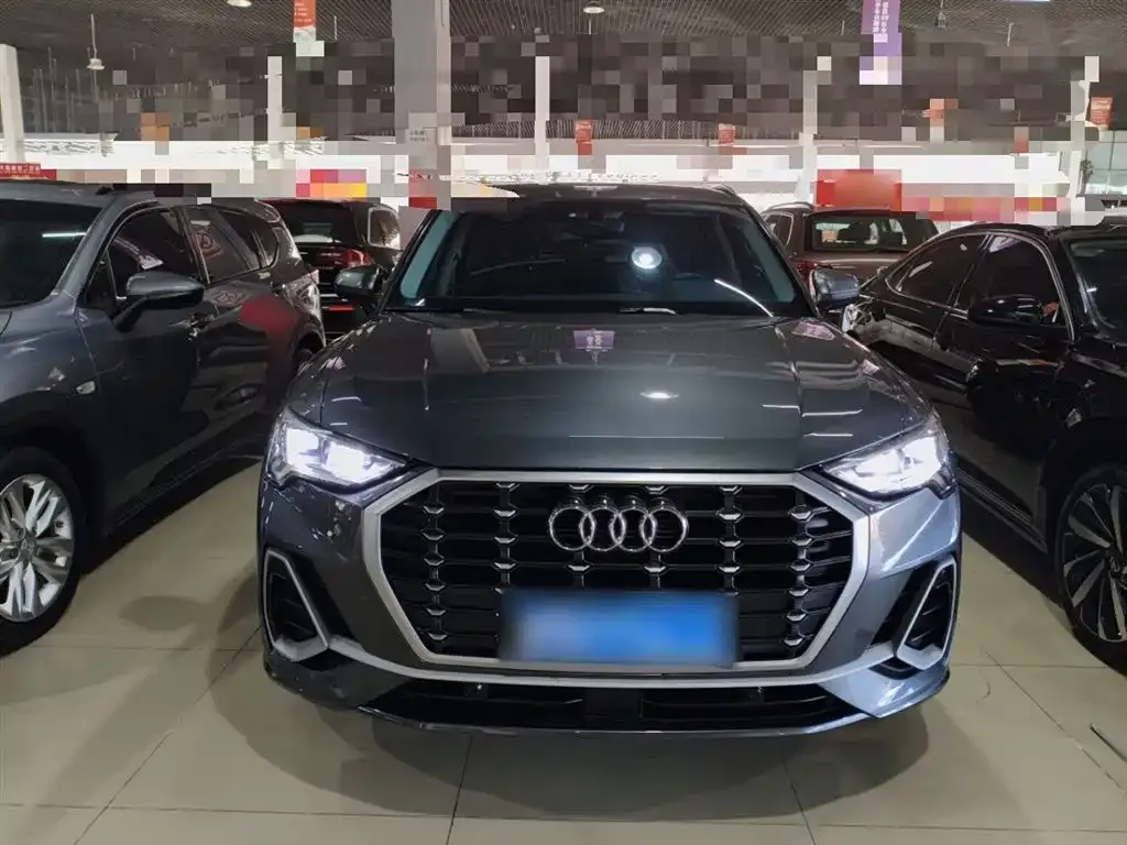 Audi Q3 2023 из CN, фото 7